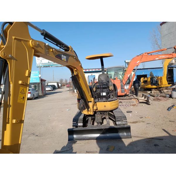 EPA used mini excavator 1ton 3ton 5ton CAT301.7 CAT303 CAT303E CAT305 Cheap mini digging machine used CAT303