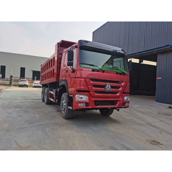                  Very Good Working Condition HOWO 10 Tires Tipper Truck with 1 Year Warranty Hot Selling, Used Sinotruk 375HP HOWO 6&times; 4 Dump Truck 25 Ton Capacity             