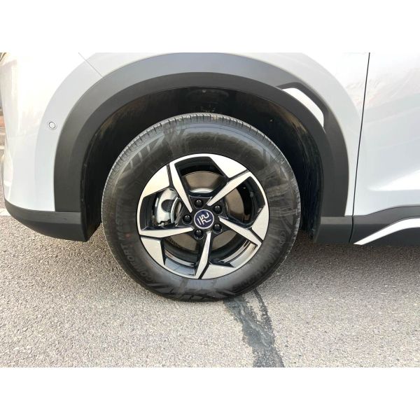 BYD 2025 Yuan UP Smart Edition with 401KM range Automatic transmission in Like-new condition