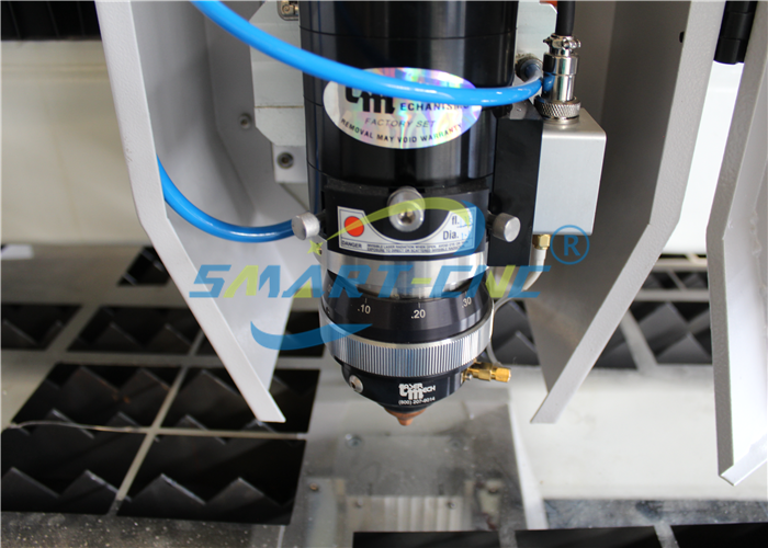 Лазер волокна IPG режа оборудование 1000W 2000W 3000W, 4000W длину ширины 3000mm полного покрытия 1500mm