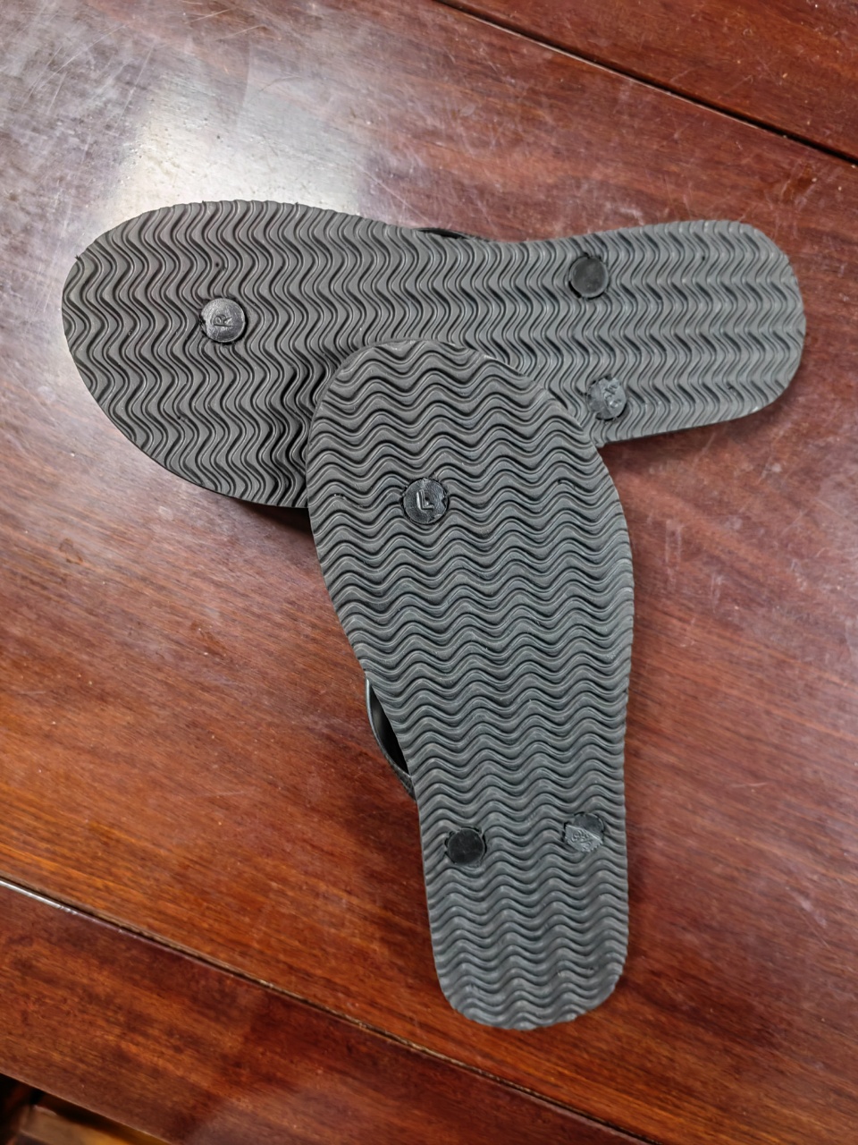 Grounding Earthing Flip Flops Conductive Rubber Sole  Sandals for Indoor and Outdoor Use