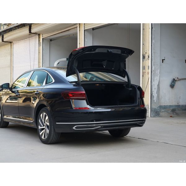 2023 Model VW Passat PHEV Long Battery Life Luxury Sedan for Customer Requirements