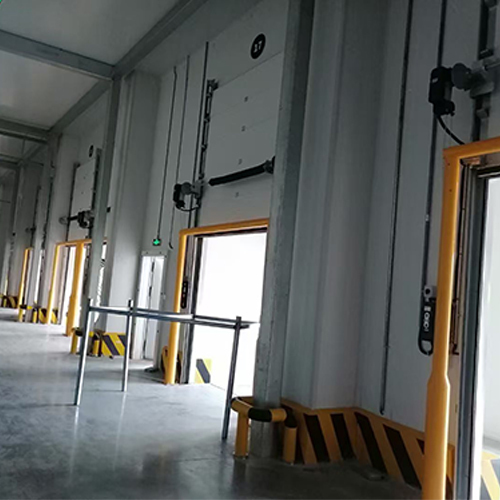 Steel Sectional Overhead Door 10-15m/min Opening Speed For Airport Ground Support Facilities