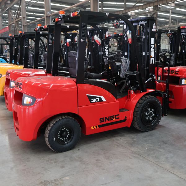 Heavy Duty 7 Ton Diesel Forklift With Strong Lifting Capacity