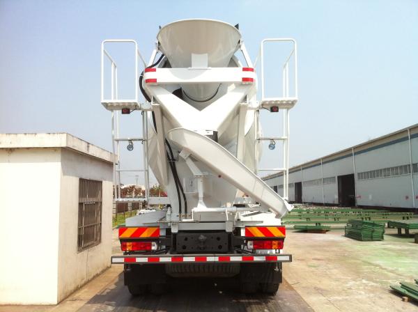 Self Loading HOWO 10 CBM 6X4 Concrete Mixer Truck Cement Mixer Truck For Sale