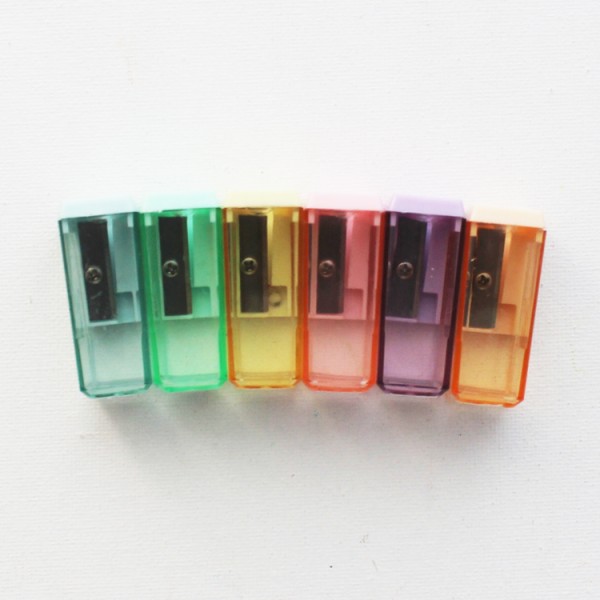 hot selling good quality candy color mini pencil sharpener for kids