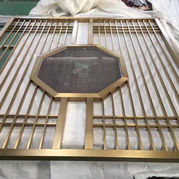 Tabique colgante de cobre amarillo del metal antiguo del estilo chino