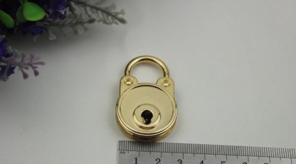 New style design bag metal accessories light gold oval shape hanging decorative padlock