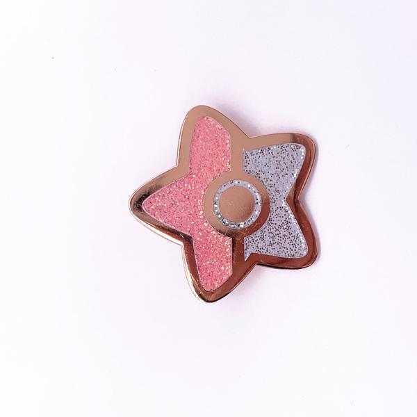 Apple Shape Hard Enamel Pin Badges Brass / Zinc Alloy / Iron Material