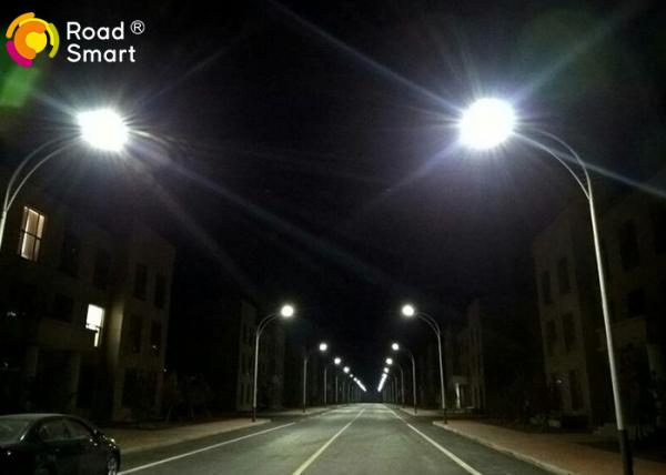 All In Two Type 15W Smart Solar Street Light 160lm/w Bridgelux Chip 3 Years Warranty