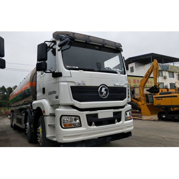 6*4 8x4 Агрегатный бак Грузовик 30000L Агрегатный бак Грузовик Нефть Дизельное бензин Доставка Транспортный грузовик