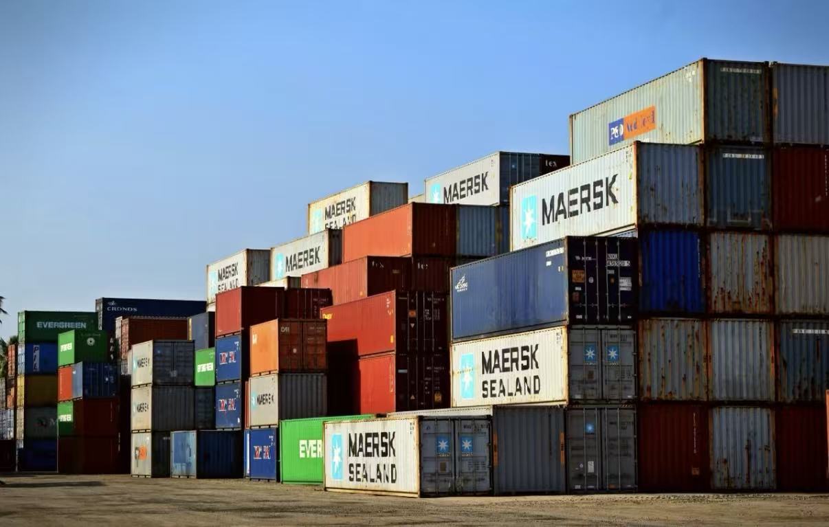 FCL (Full Container Load) SeaFreight