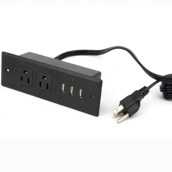 Input Voltage 100-240V 3 US Powe With 2.1A USB Output Voltage Multifunction Desktop Socket