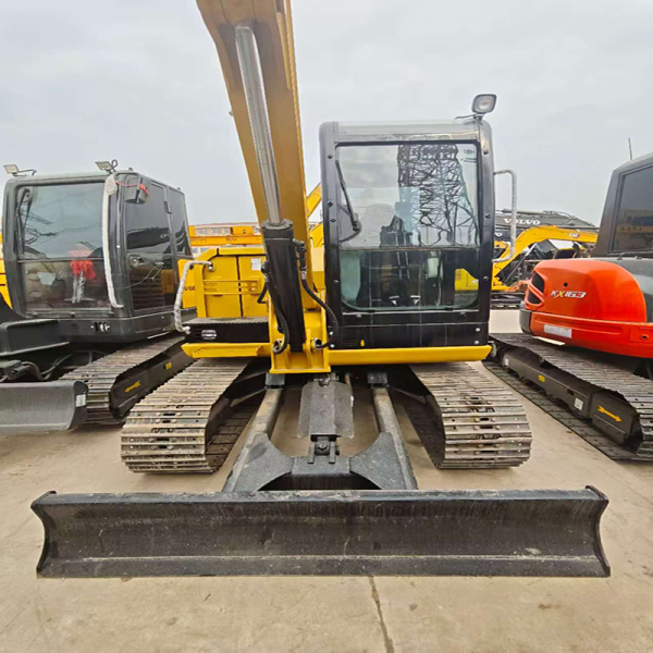Used CAT 305.5E2 Hydraulic Crawler Excavator Engine PLC-Low Price High Quality Assurance Used Excavator for Farm