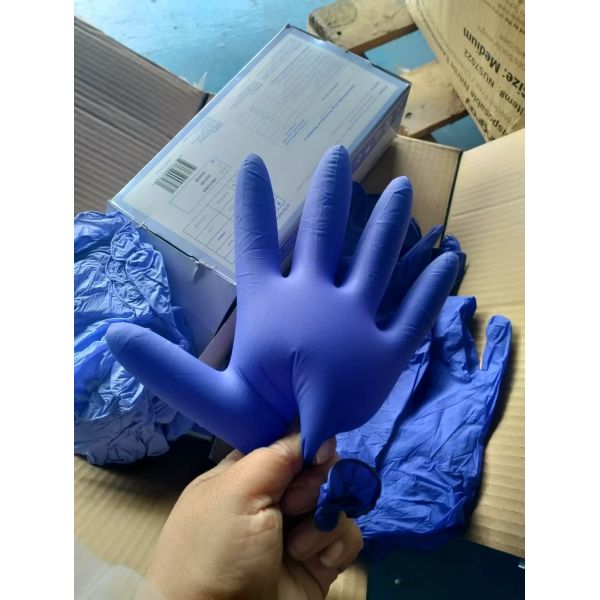 Disposable Nitrile Gloves with AQL 1.5 Standard Latex-Free and Textured Fingertips for Enhanced Grip