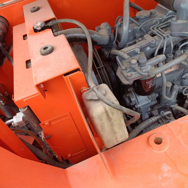 5.5 toneladas de equipos usados de excavadoras Kubota para agricultura e ingeniería municipal