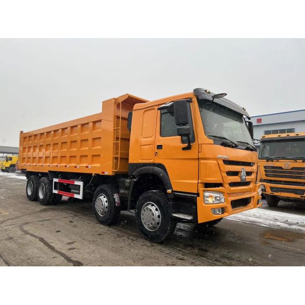 Sinotruk HOWO 6*4 371HP Left Hand Heavy Duty Dumper Truck
