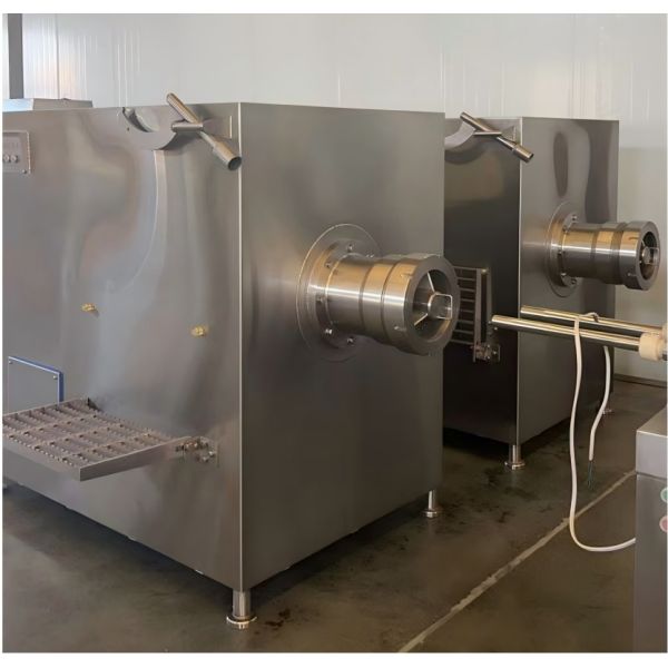 Stainless Steel Industrial Meat Grinder Machine For Frozen And Fresh Meat Processing Capacity 200-500 Kg/h