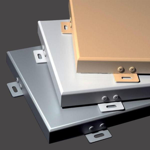 Forme de panneau en aluminium personnalisé résistant à la corrosion pour revêtement de mur / décoration
