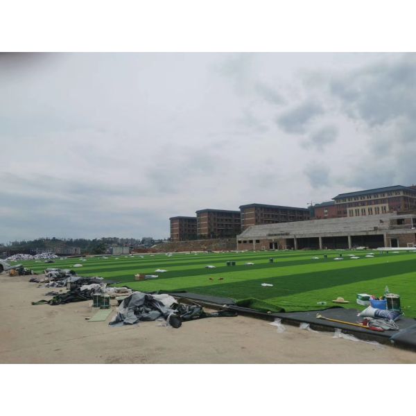 Técnica de tejido avanzada Ceno de hierba sintética con hilo resistente a enfermedades