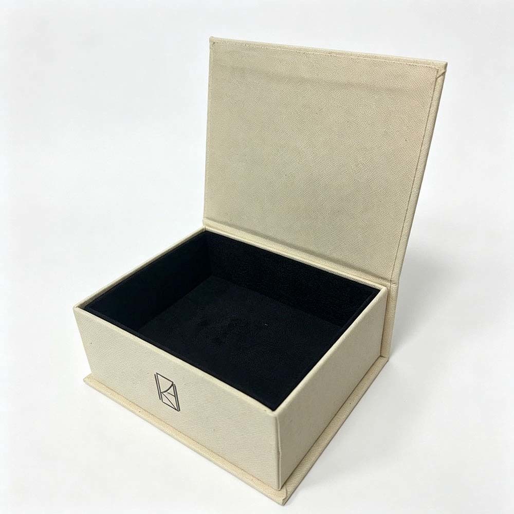 Fabric Wrapped Magnetic Custom Gift Boxes with Hot Stamping Logo Jewelry Cosmetic Packaging