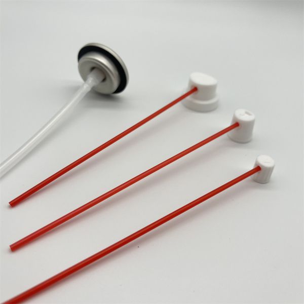 Válvula de limpieza de carburador segura para la seguridad del consumidor con accionamiento a prueba de niños y mecanismo de bloqueo