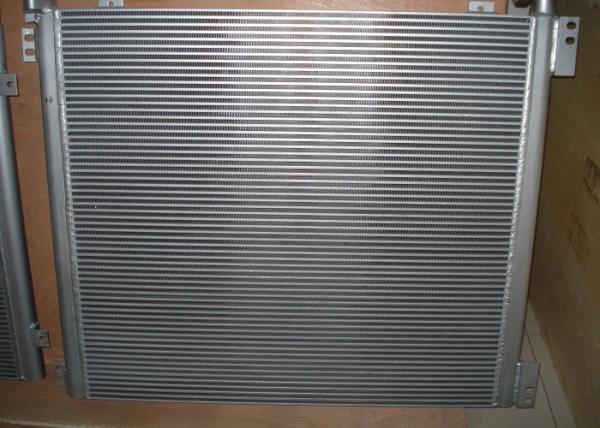 Hitachi EX300 Excavator Engine Radiator Oil Cooler 4649913 4649914 4648857