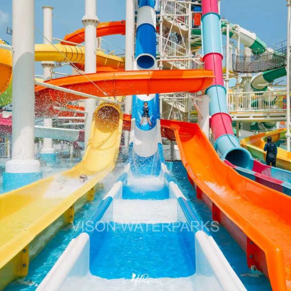 CE ISO Certified Aqua Playground with Customizable Water Play Themes, Safe Fun Interactive Slides, and Hot-Dip Galvanized Steel Columns
