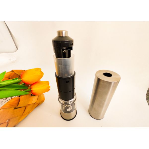 Серебряный нержавеющий сталь Солевые и перечные мельницы легко очищаемые съемные части Электрическая солевая и перечная мельница