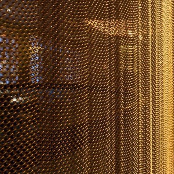 Exemple de personnalisation Réseau de rideau métallique de couleur noire pour restaurant salon cloison décorative chaîne de liaison de clôture de treillis