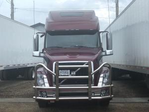 Metal Type Deer Guard For Semi Trucks , VNL Deer Guard 0.4 CBM