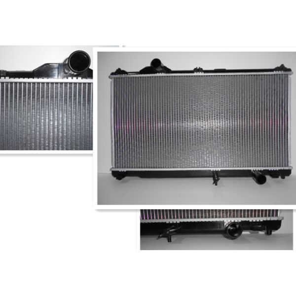 2000-2005 Lexus Is250 Radiator , High Performance Radiator 16400 - 31440