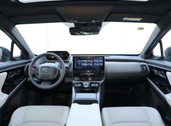 160KM/H 615KM Toyota EV Vehicle Toyota BZ4X Electric Mid Size SUV