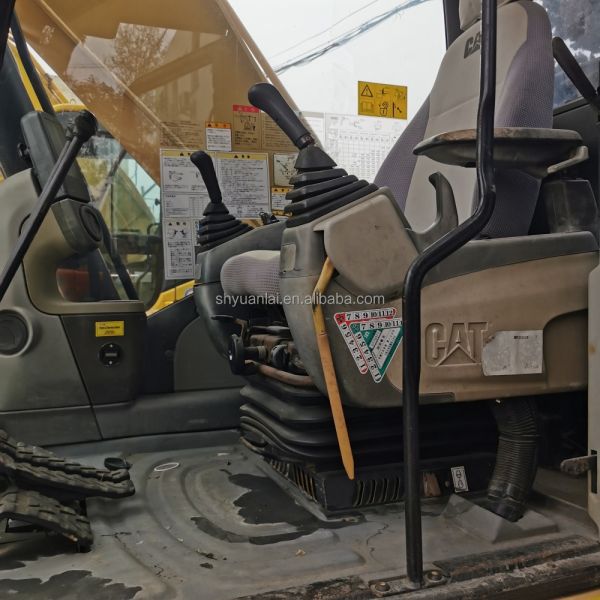 Excavateur CAT 320C d'origine Haute efficacité avec pompe hydraulique et peinture d'origine