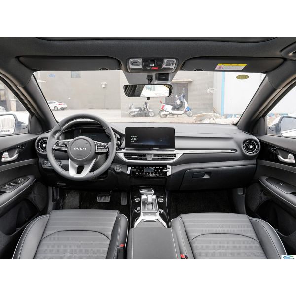 KIA K3 1.5L 1.4T Gasoline Sedan with Electric Rear Window and One Key Lifting Feature