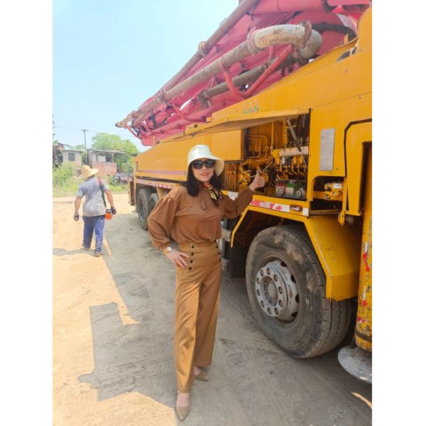 Putzmeister 42m pompe à béton hydraulique sur Benz Mercedes pour une livraison rapide de béton