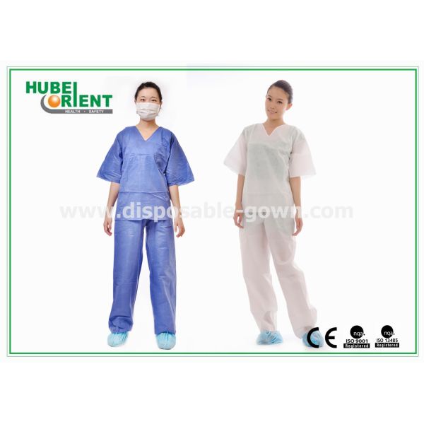 Breathable 45gsm SMS Medical Disposable Pajamas With Shirt And Trousers For Hospital Use
