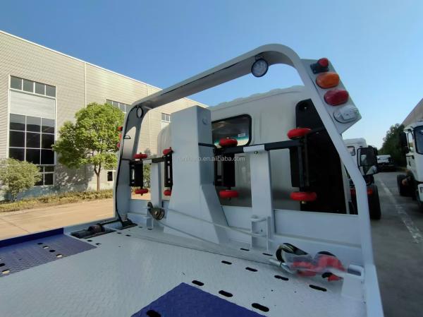 China Factory Customized Sinotruk HOWO 5 Ton 6Ton Recovery Truck Tow Truck Body Light Duty Flatbed Platform Tow Wrecker Truck