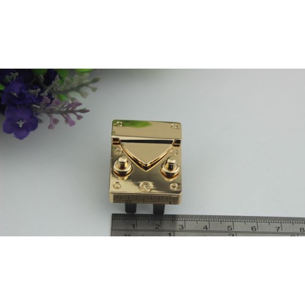 2019 New Products Zinc Alloy Light Gold Metal Thumb Catch Bag Push Locks