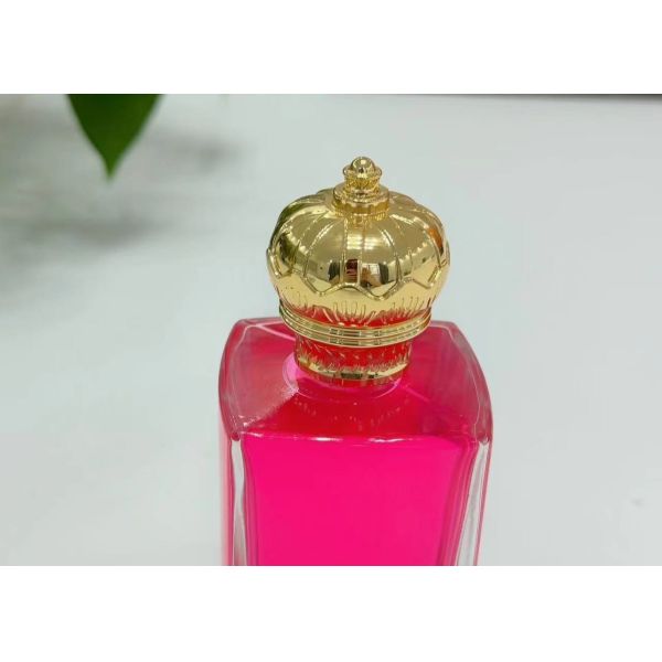 Экологически чистые золотые капсулы для парфюмерии