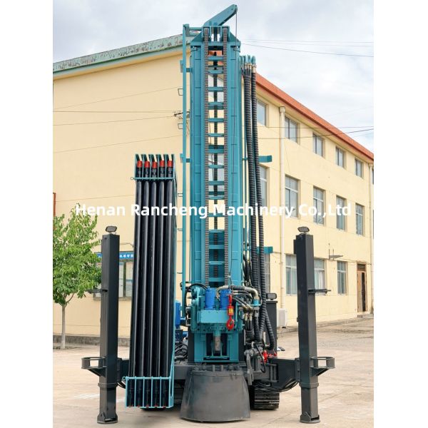 RCF350C Hydraulic Tracked Water Well Drilling Rig Mud Pump Air Compressor