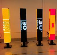 LED Creative & Digital Signs: Controle inteligente para bares, varejo e eventos!