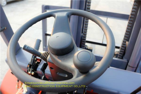 3.0 Ton Diesel Forklift Truck 3 stage mast forklift 3 - 6M lift height