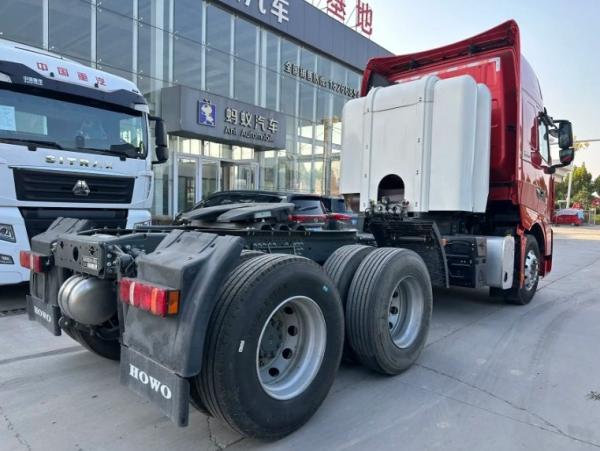 New Siontruk HOWO SITRAK CNG LNG Tractor Head 460hp 510HP 550HP 6X4 Tractor Trucks