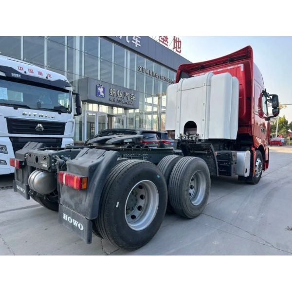 New Siontruk HOWO SITRAK CNG LNG Tractor Head 460hp 510HP 550HP 6X4 Tractor Trucks