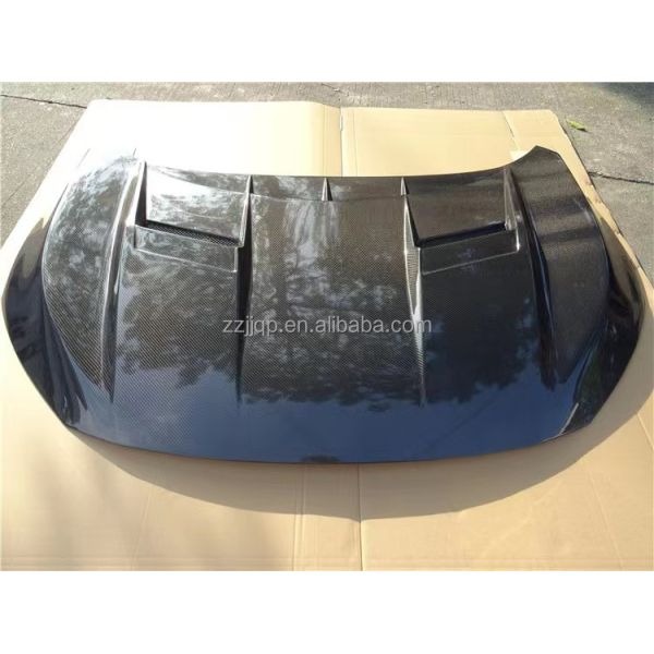 Customizable Carbon Fiber Engine Cover for Honda Tenth Generation Civic X Stufenheck