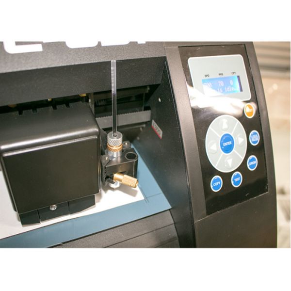 High Performance Vinyl Contour Cutting Plotter 2.62 Foot Max Cutting Width