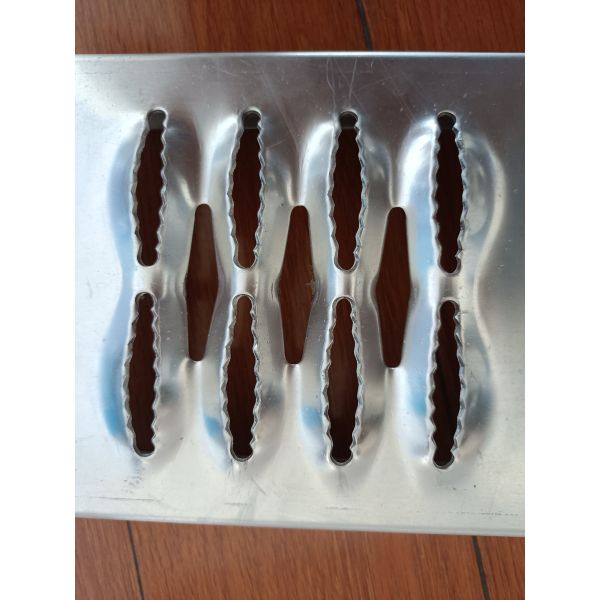 Reja resistente 8 Diamond Plank Galvanized Safety del puntal del apretón Q235