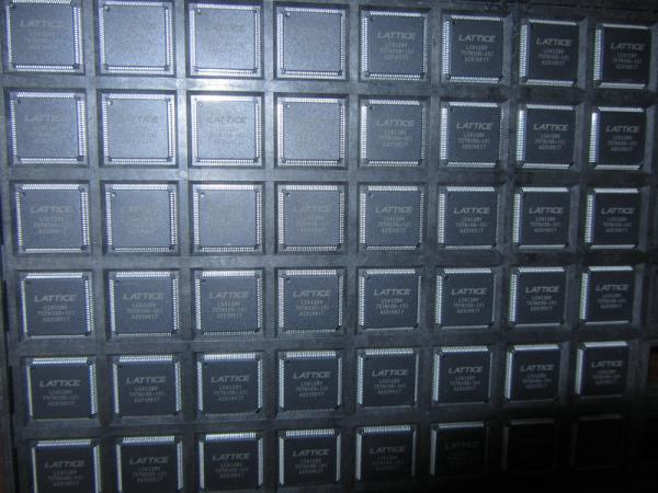 LC4128V-75TN100C  Lattice Semiconductor - 3.3V/2.5V/1.8V In-System Programmable SuperFAST High Density PLDs