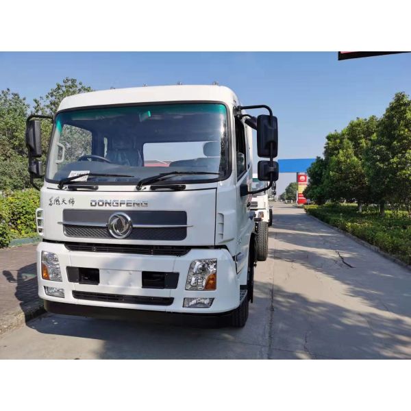 Перевозок тележки конкретного смесителя M3 Dongfeng совершенно новые дворы 6/7